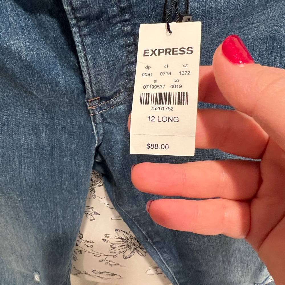 NWT Jeans - Picture 4 of 4